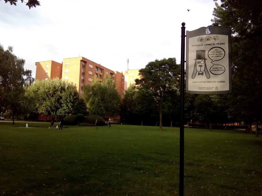 Apartamentos Turisticos Puerta De León Pokój zdjęcie