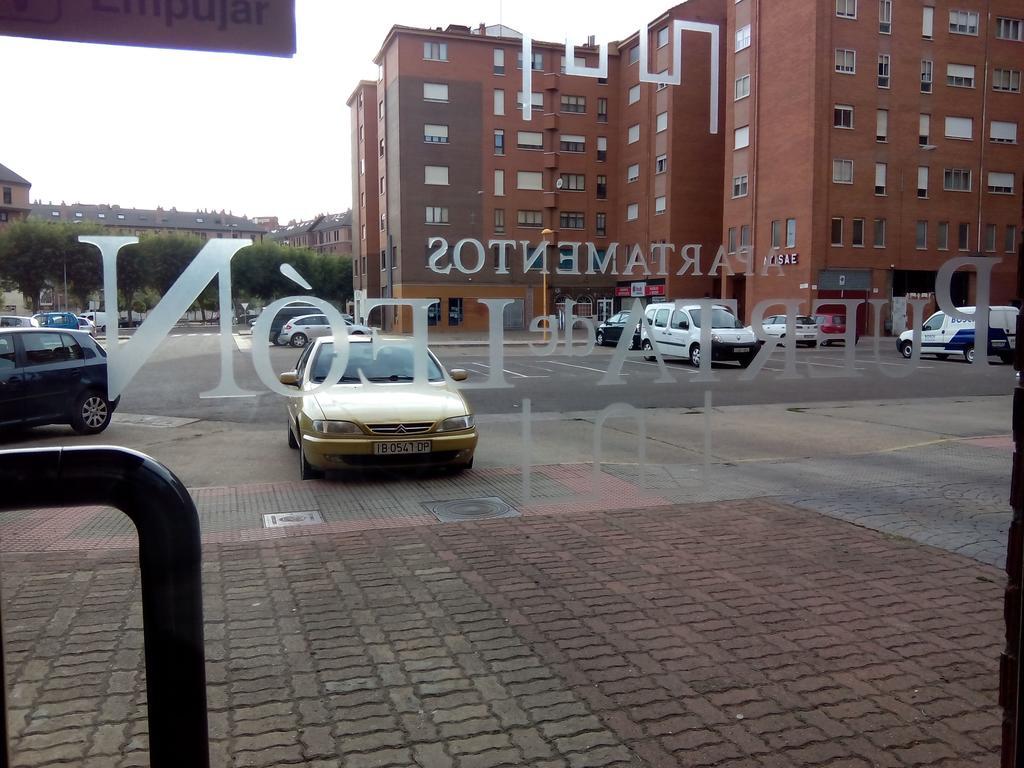 Apartamentos Turisticos Puerta De León Pokój zdjęcie