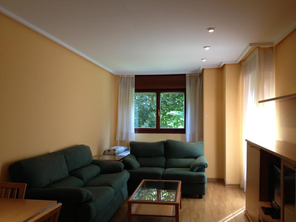 Apartamentos Turisticos Puerta De León Zewnętrze zdjęcie