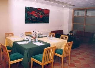 Apartamentos Turisticos Puerta De León Zewnętrze zdjęcie